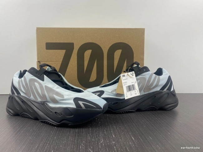 Boost GZ0711 Tint 700 Blue MNVN Adidas Yeezy 0804